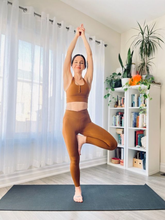 Tree Pose (Vrikshasana)